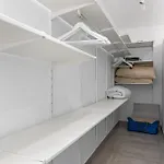 Renovated Center Within Walking Distance Lejlighed