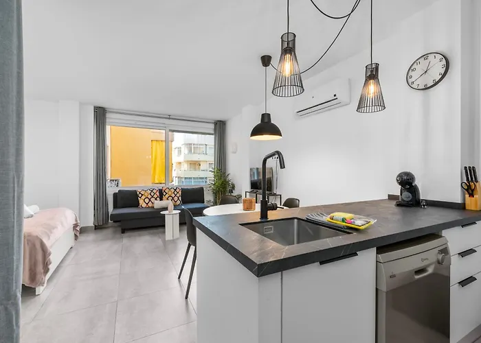 アパート Renovated Center Within Walking Distance マルベーリャ